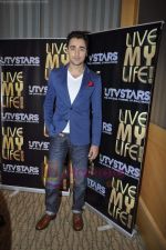 Imran Khan at the launch of Live My Life show on UTV stars in JW Marriott on 17th Aug 2011 (32).JPG